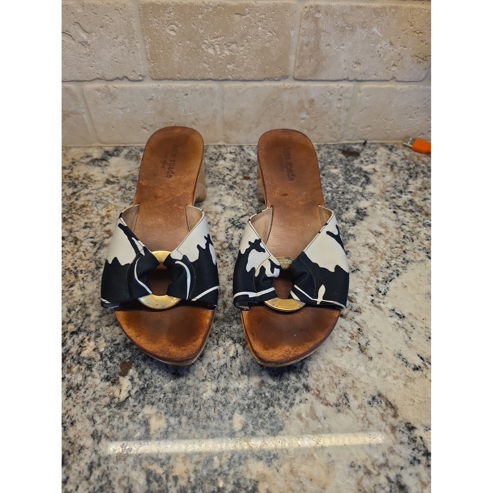 Kate Spade Leather Wood Sandals Kitten Heels Black White Clogs Metal Logo Sz 7B